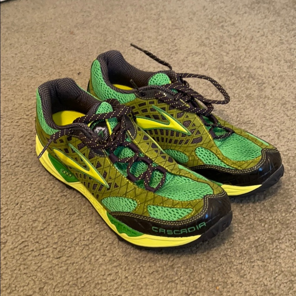 NEVER WORN! Brooks Cascadia 7 Trail Running